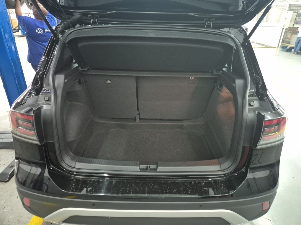 VOLKSWAGEN T-CROSS 1.4 250 TSI TOTAL FLEX HIGHLINE AUTOM&Aacute;TICO