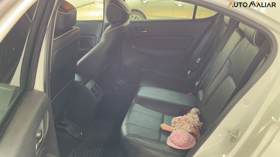 HONDA CITY 1.5 I-VTEC FLEX HATCH TOURING CVT