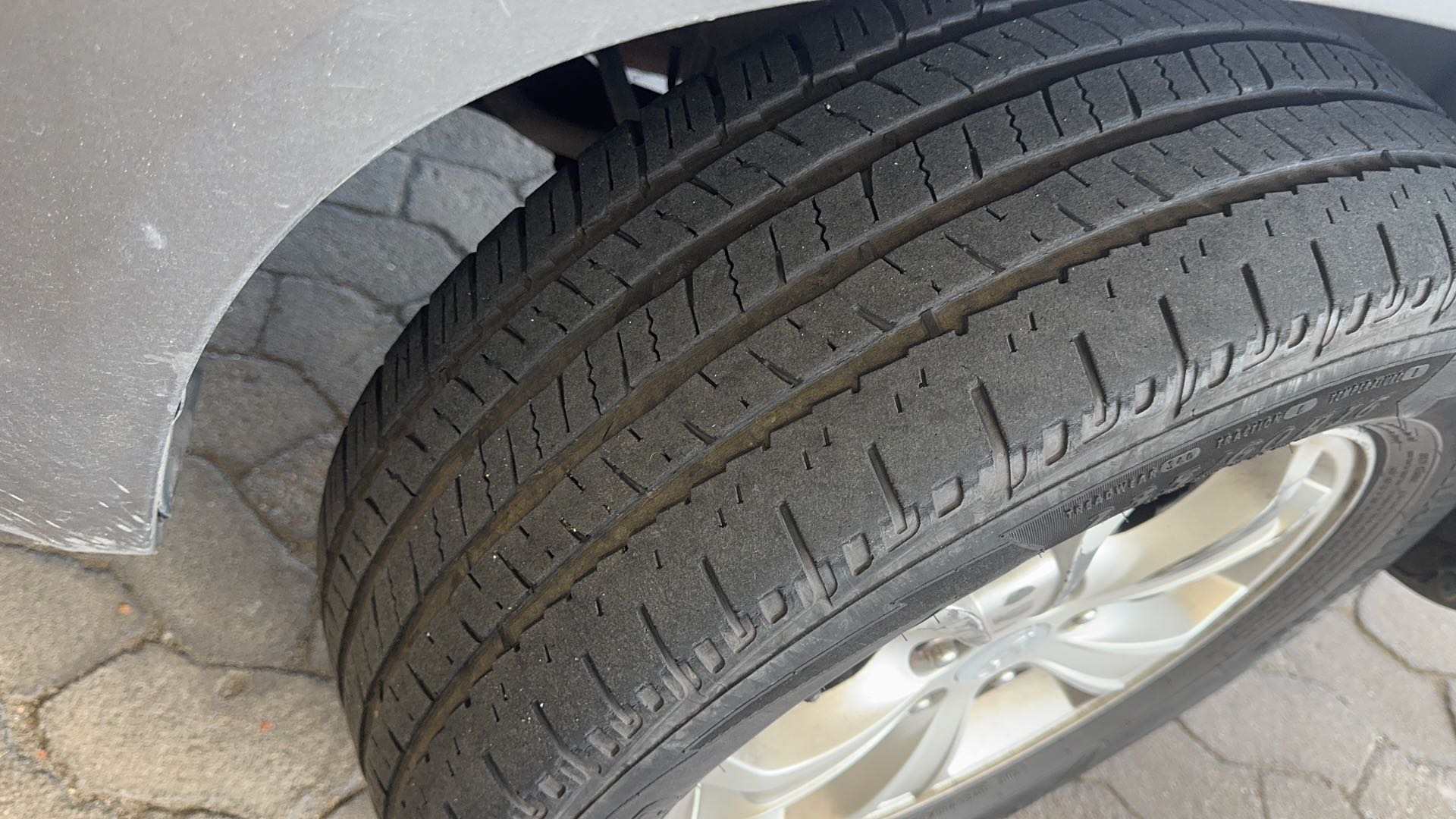 HYUNDAI TUCSON 2.0 MPFI GLS 16V 143CV 2WD GASOLINA 4P AUTOMATICO