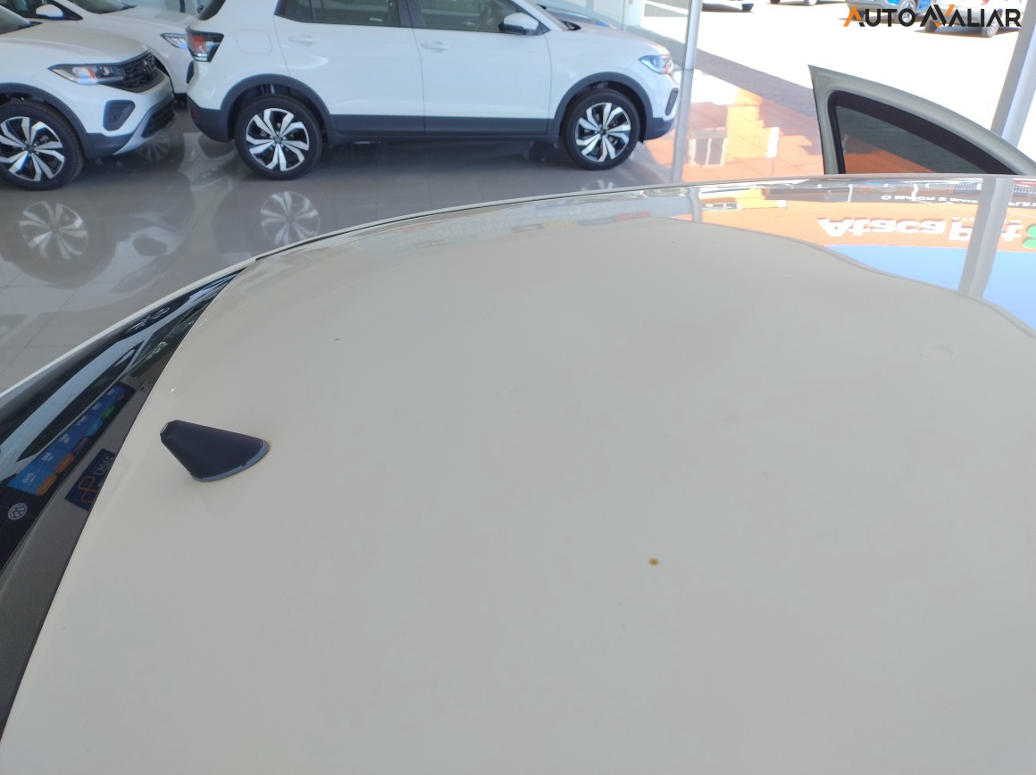 VOLKSWAGEN VOYAGE 1.0 12V MPI TOTALFLEX 4P MANUAL