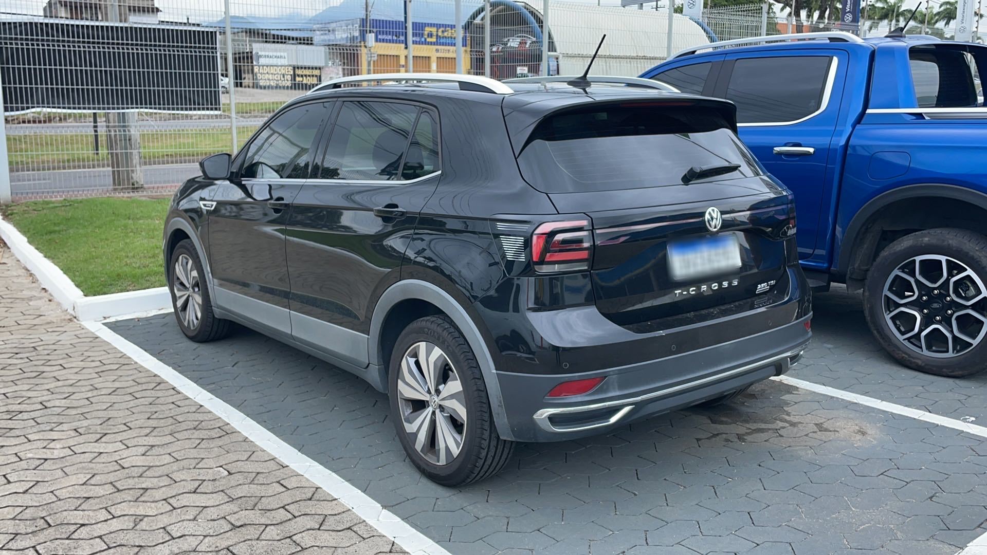 VOLKSWAGEN T-CROSS 1.4 250 TSI TOTAL FLEX HIGHLINE AUTOMATICO