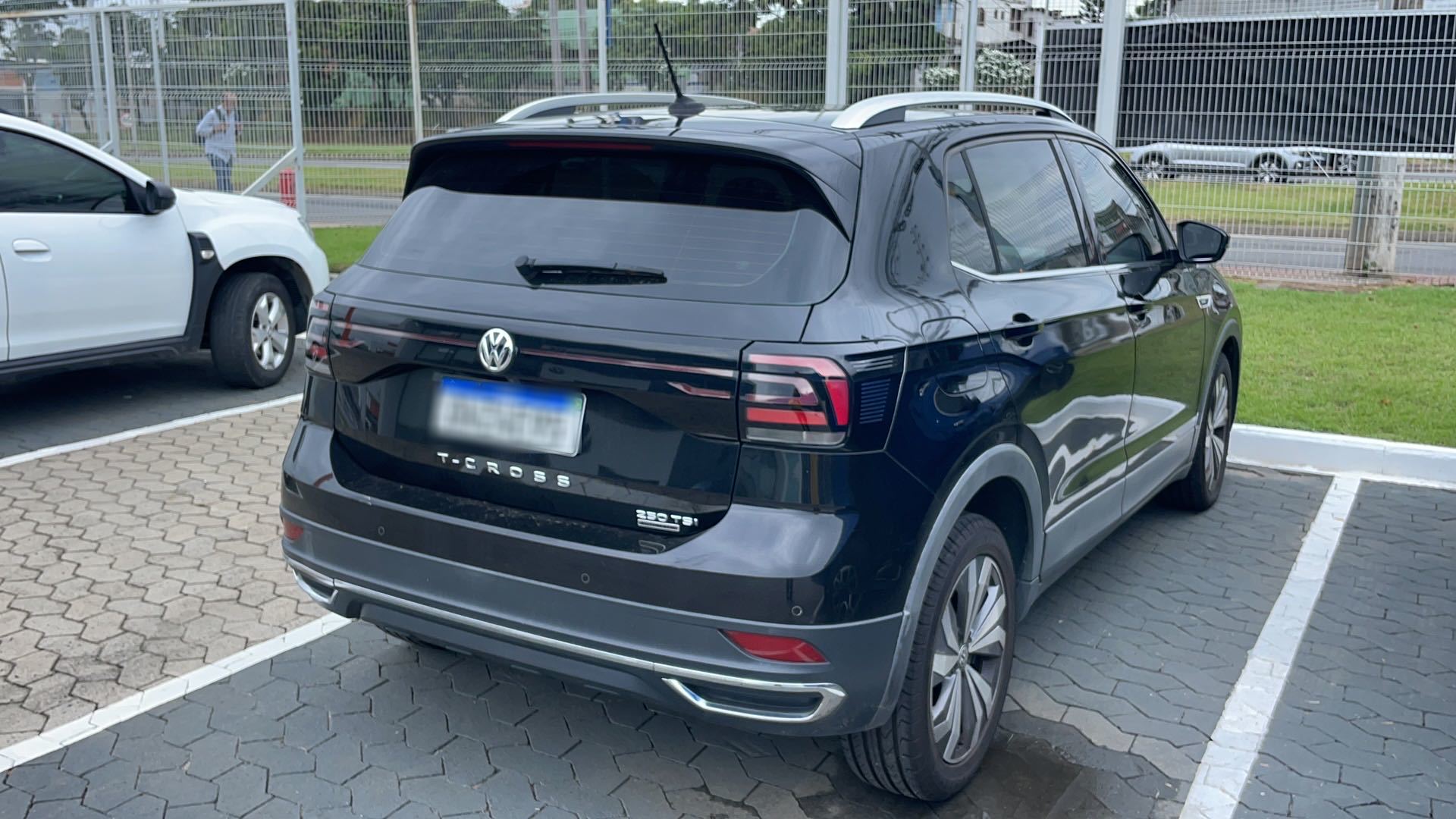 VOLKSWAGEN T-CROSS 1.4 250 TSI TOTAL FLEX HIGHLINE AUTOMATICO