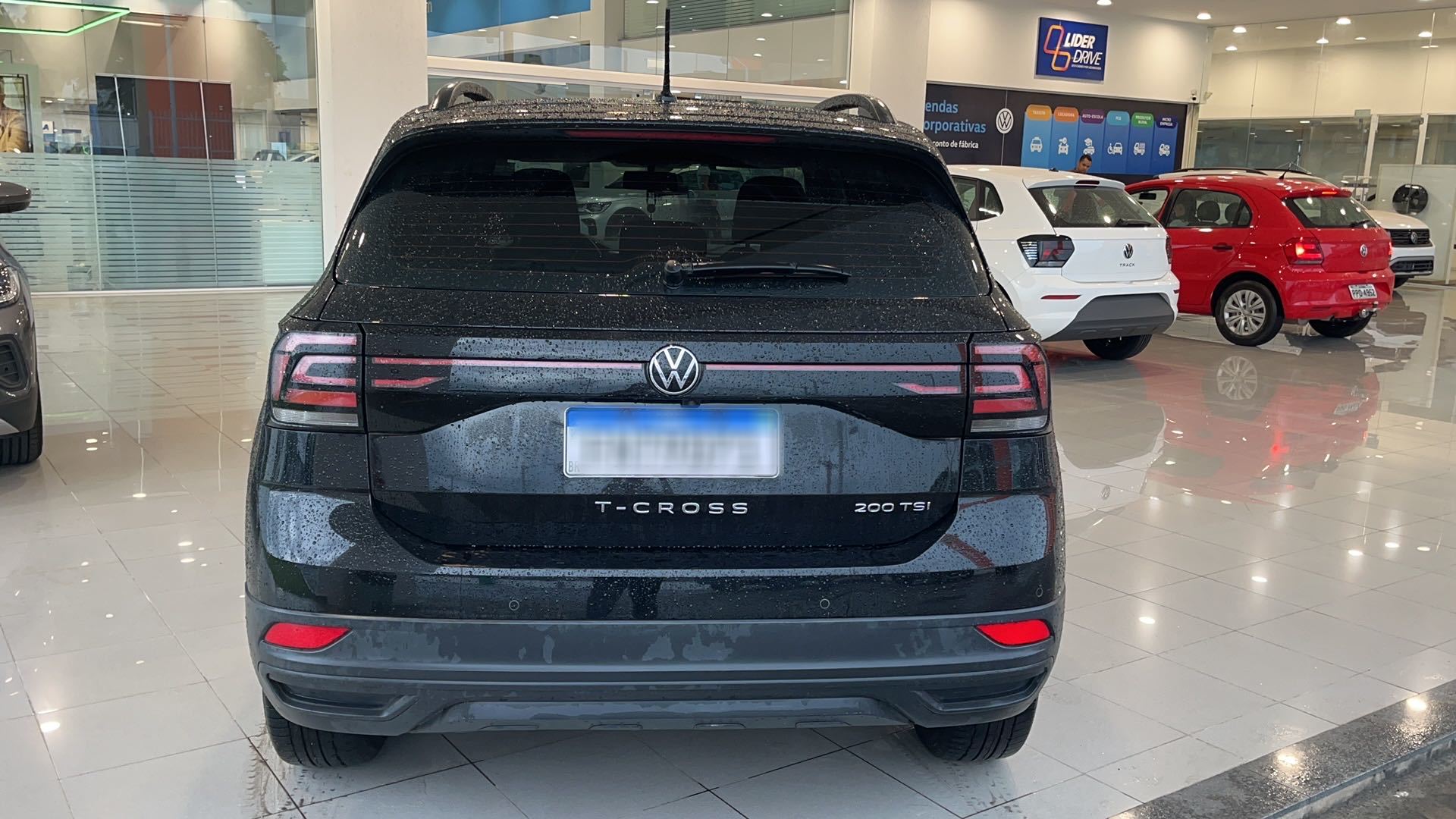 VOLKSWAGEN T-CROSS 1.0 200 TSI TOTAL FLEX AUTOM&Aacute;TICO