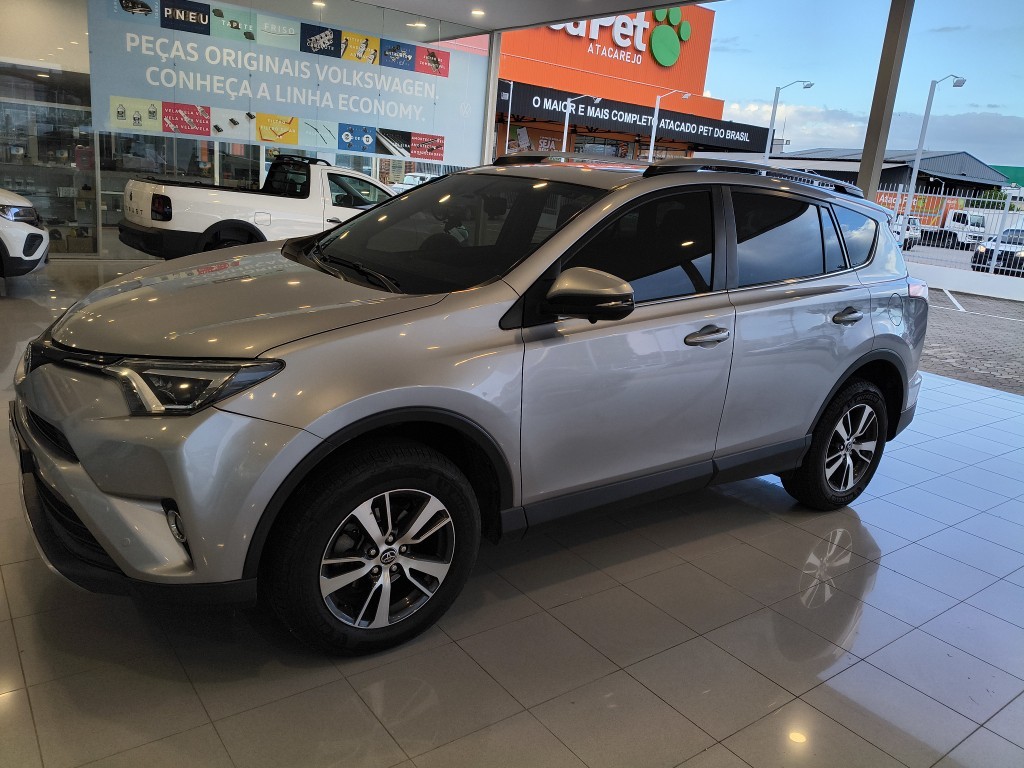 TOYOTA RAV4 2.0 TOP 4X2 16V GASOLINA 4P AUTOMATICO