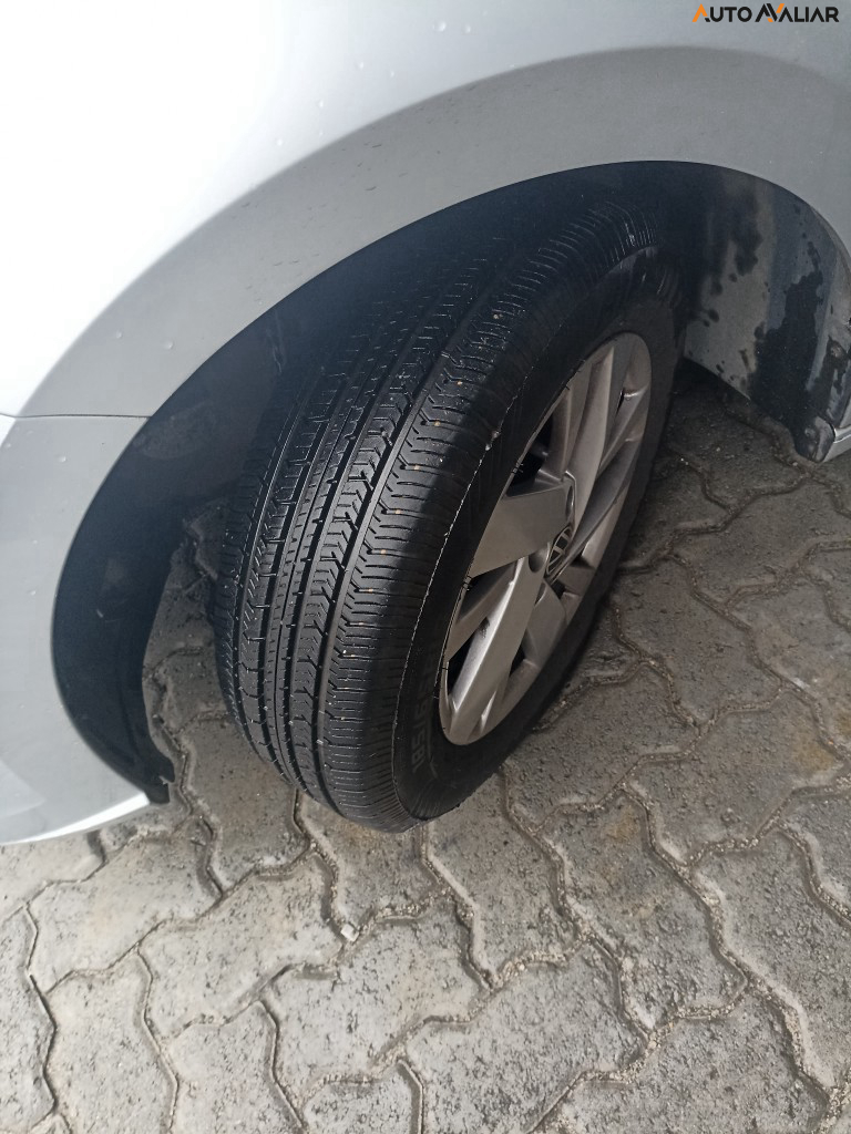 VOLKSWAGEN POLO 1.0 170 TSI MANUAL