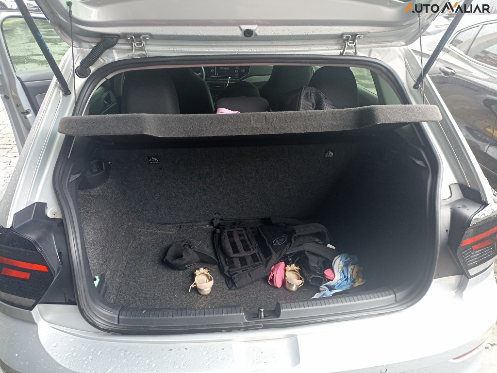 VOLKSWAGEN POLO 1.0 170 TSI MANUAL