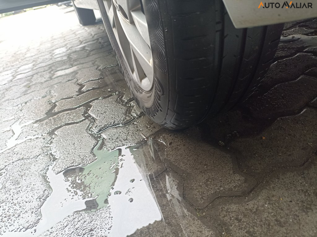 VOLKSWAGEN POLO 1.0 170 TSI MANUAL