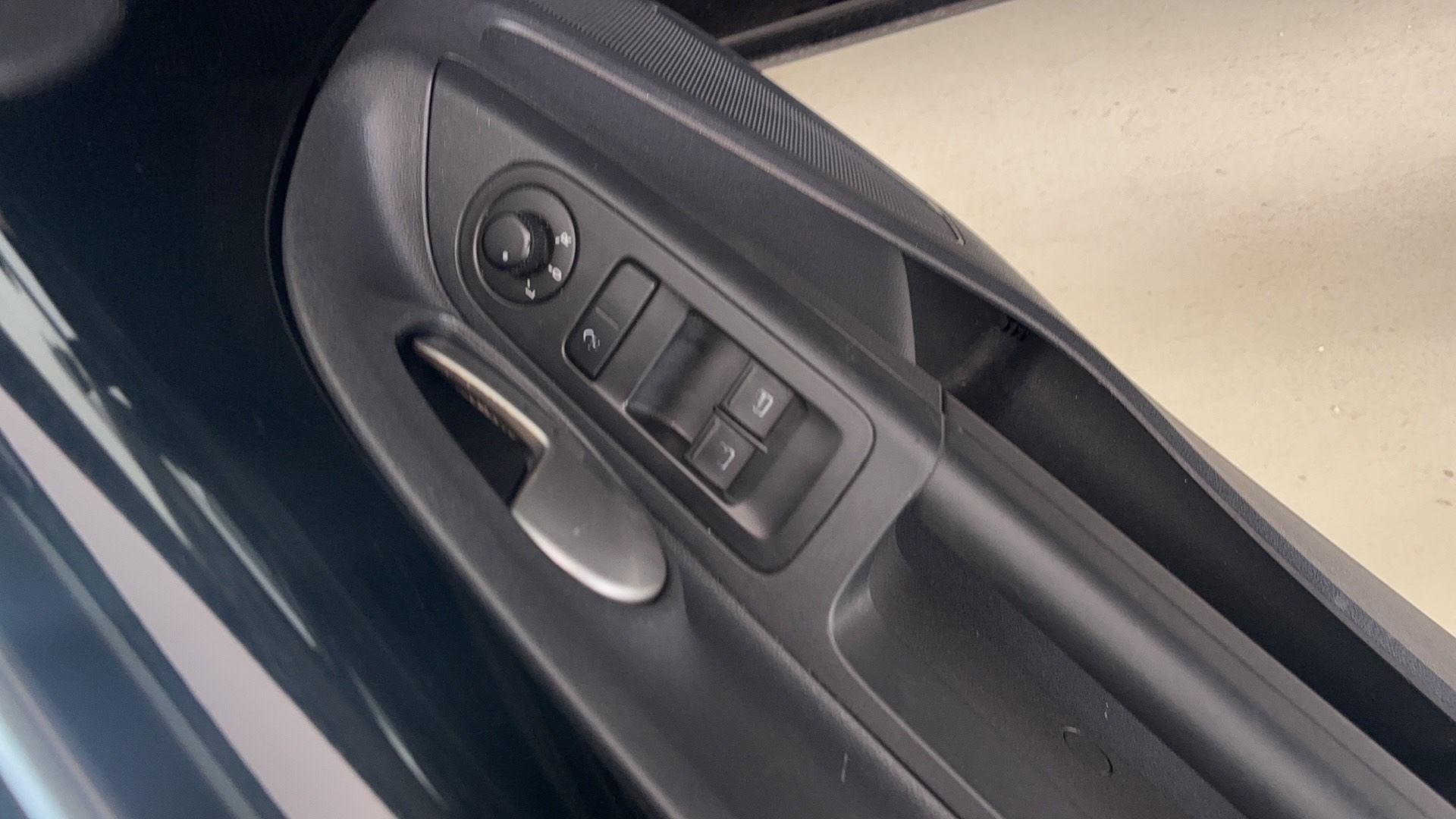 VOLKSWAGEN UP 1.0 MPI MOVE UP 12V FLEX 4P AUTOMATIZADO