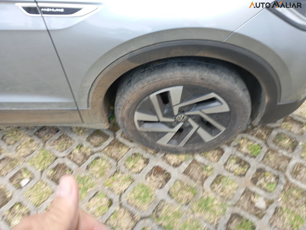VOLKSWAGEN T-CROSS 1.4 250 TSI TOTAL FLEX HIGHLINE AUTOM&Aacute;TICO