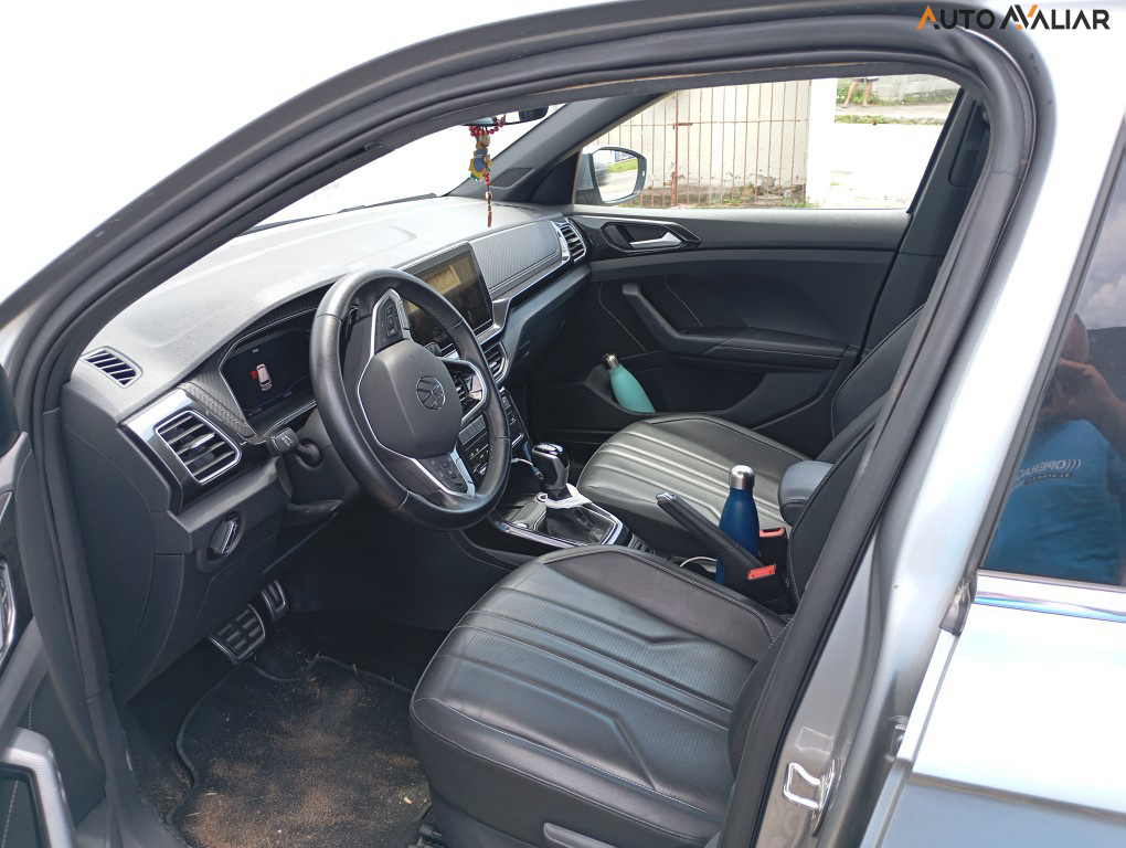 VOLKSWAGEN T-CROSS 1.4 250 TSI TOTAL FLEX HIGHLINE AUTOM&Aacute;TICO