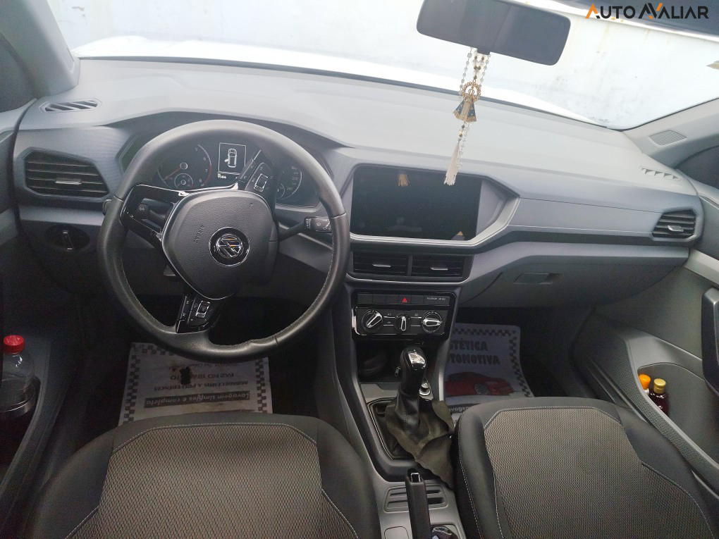 VOLKSWAGEN T-CROSS 1.0 200 TSI TOTAL FLEX AUTOM&Aacute;TICO