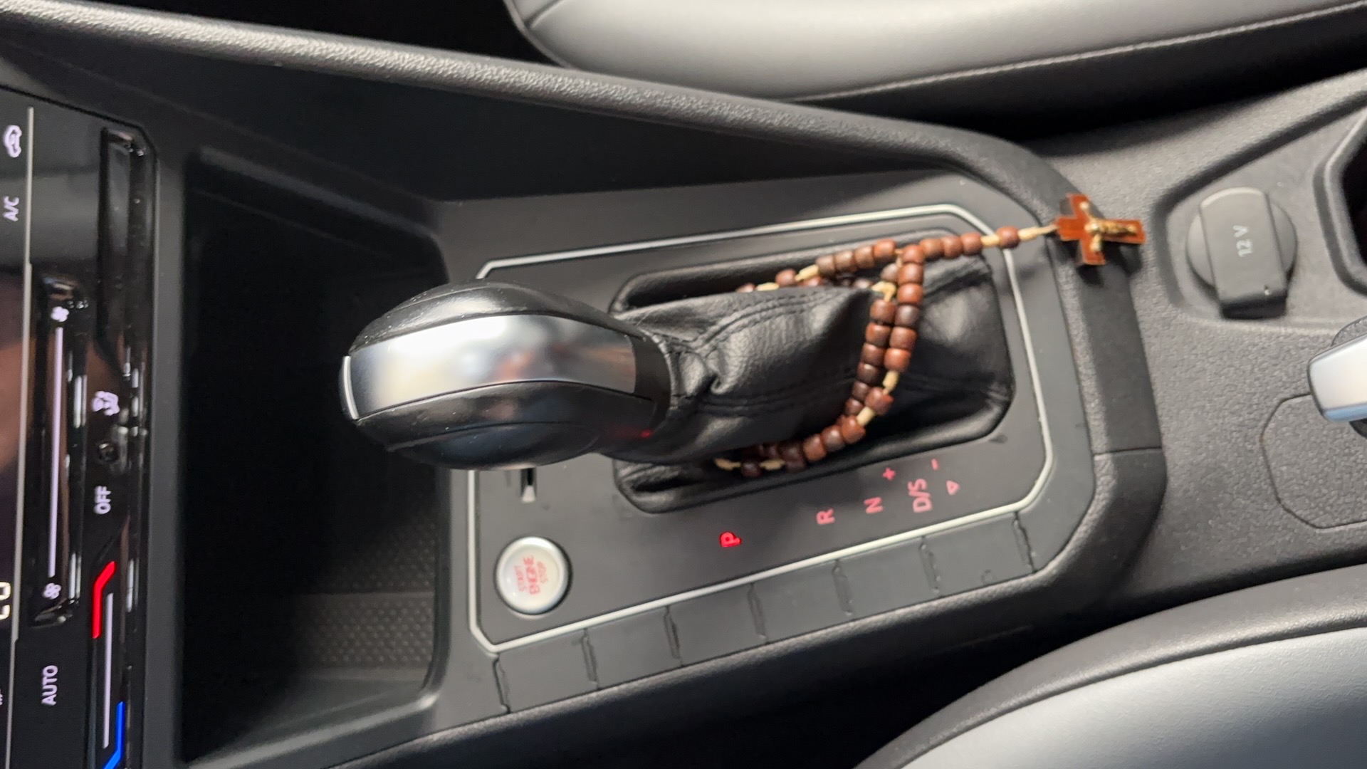 VOLKSWAGEN NIVUS 1.0 200 TSI TOTAL FLEX HIGHLINE AUTOM&Aacute;TICO