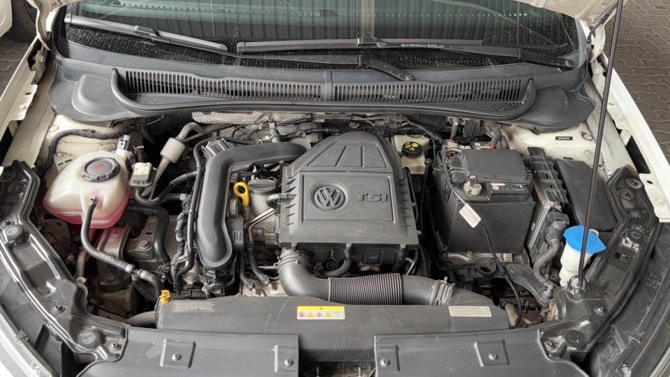 VOLKSWAGEN NIVUS 1.0 200 TSI TOTAL FLEX HIGHLINE AUTOM&Aacute;TICO