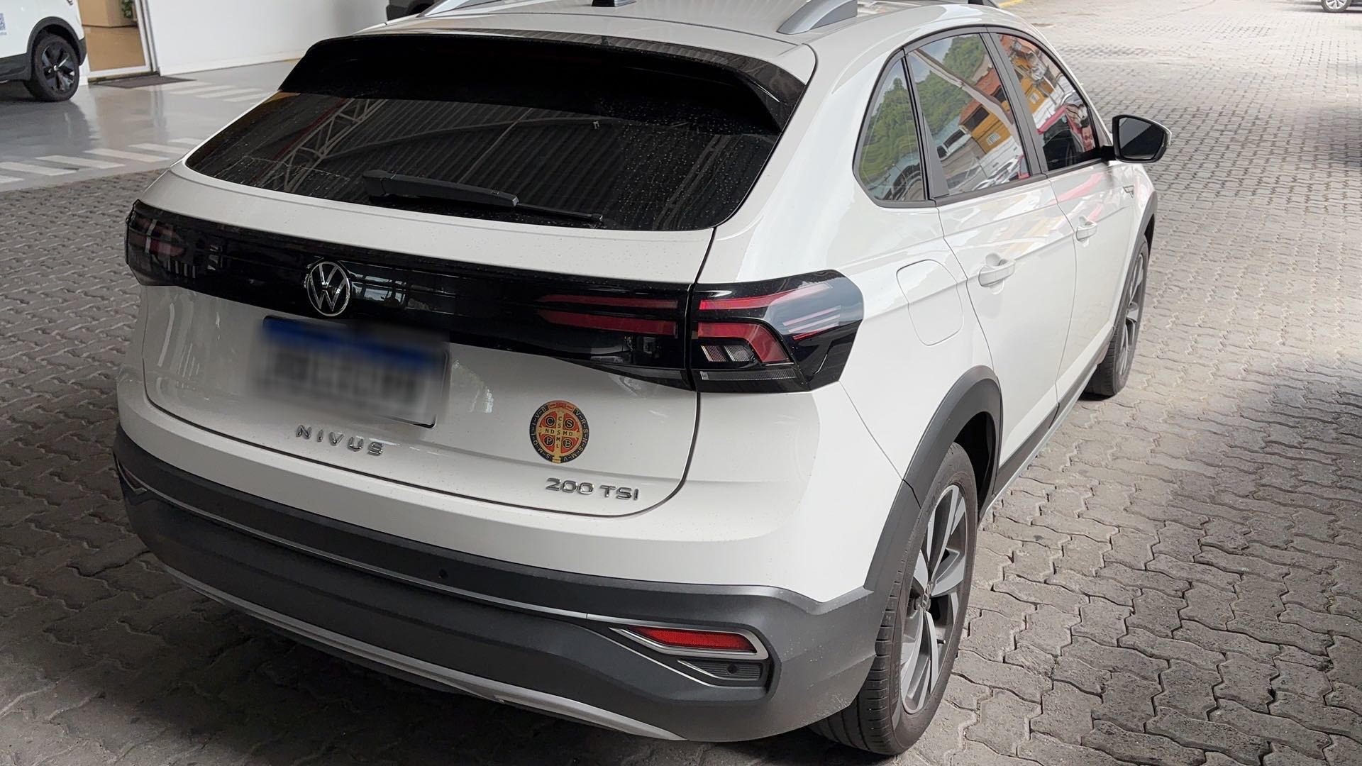 VOLKSWAGEN NIVUS 1.0 200 TSI TOTAL FLEX HIGHLINE AUTOM&Aacute;TICO