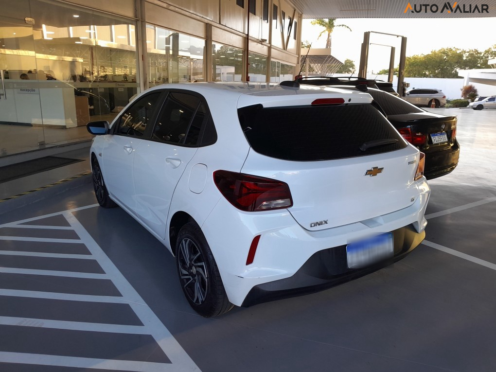 CHEVROLET ONIX 1.0 TURBO FLEX LT MANUAL