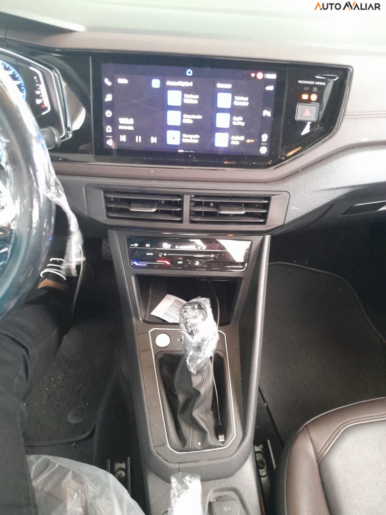 VOLKSWAGEN VIRTUS 1.0 200 TSI HIGHLINE AUTOM&Aacute;TICO