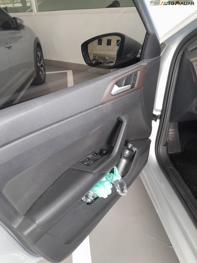 VOLKSWAGEN VIRTUS 1.0 200 TSI HIGHLINE AUTOM&Aacute;TICO