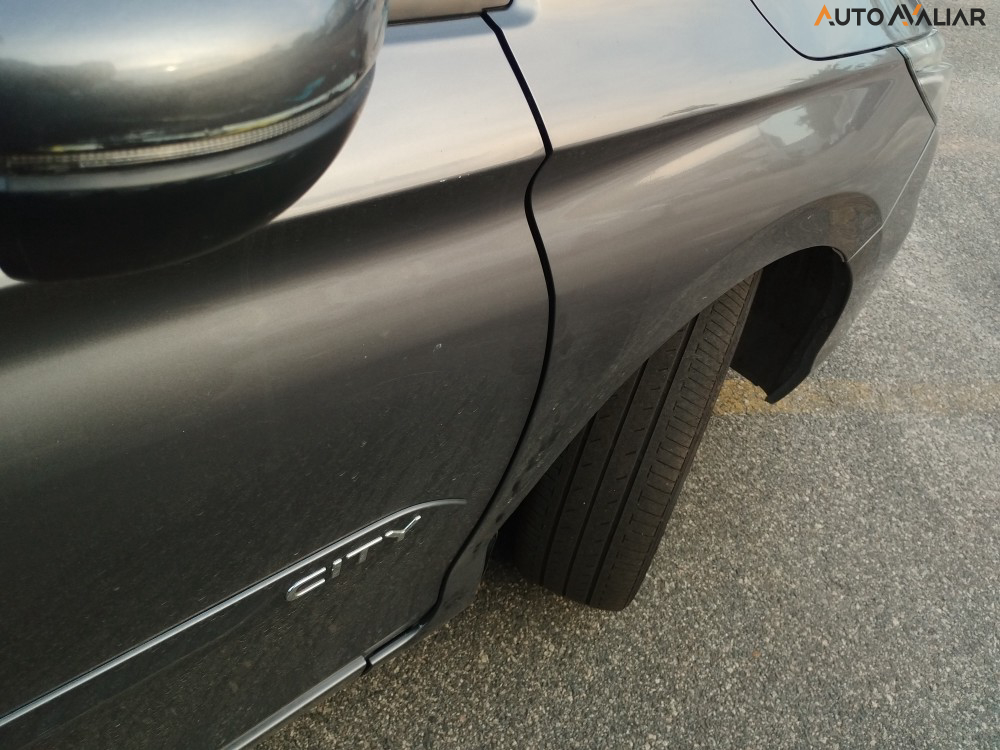 HONDA CITY 1.5 I-VTEC FLEX HATCH EXL CVT