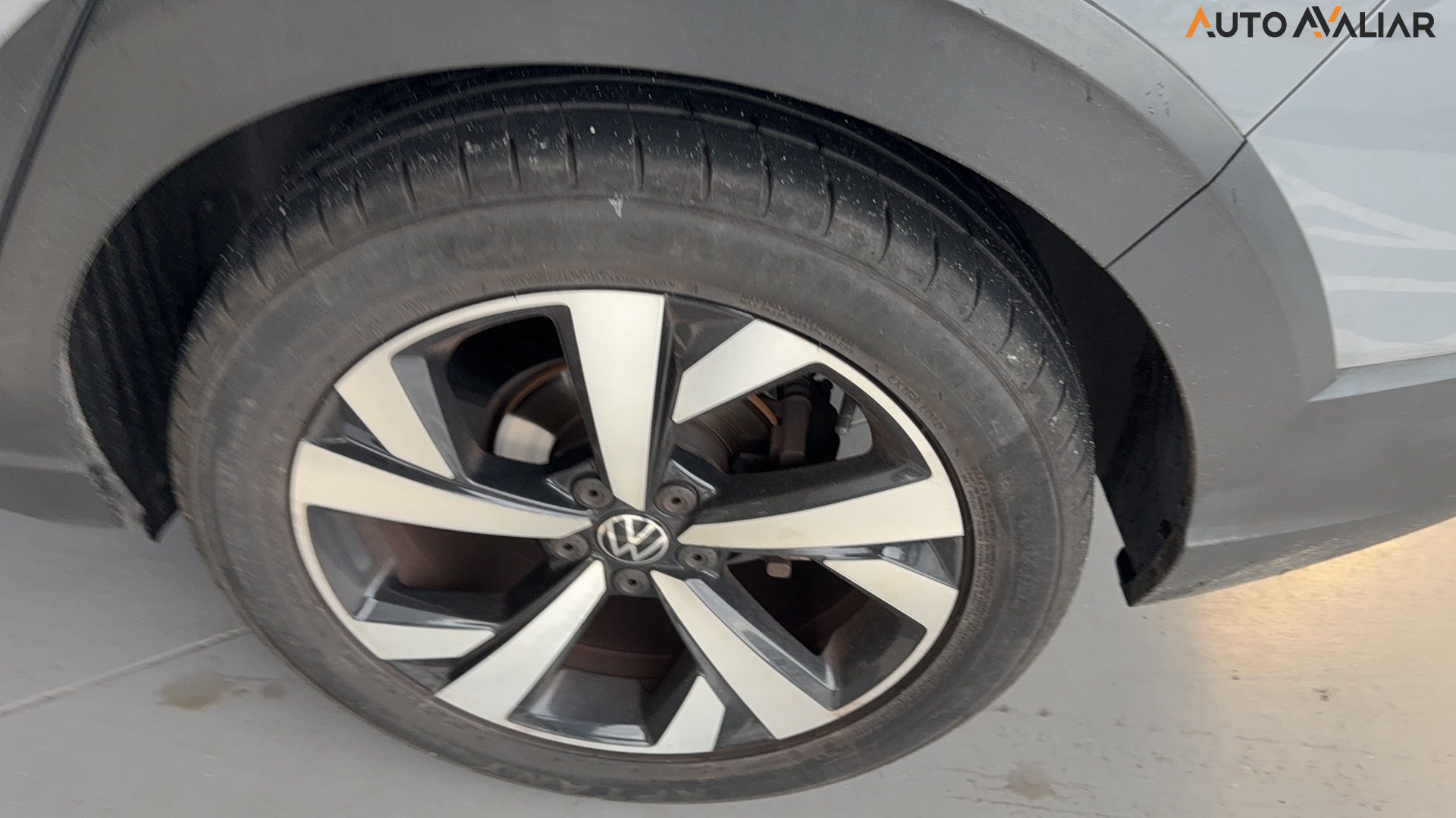 VOLKSWAGEN NIVUS 1.0 200 TSI TOTAL FLEX HIGHLINE AUTOM&Aacute;TICO