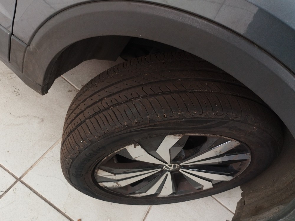 VOLKSWAGEN T-CROSS 1.0 200 TSI TOTAL FLEX AUTOM&Aacute;TICO