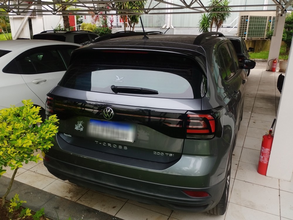 VOLKSWAGEN T-CROSS 1.0 200 TSI TOTAL FLEX AUTOM&Aacute;TICO