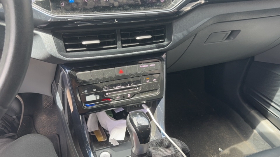 VOLKSWAGEN T-CROSS 1.0 200 TSI TOTAL FLEX COMFORTLINE AUTOM&Aacute;TICO