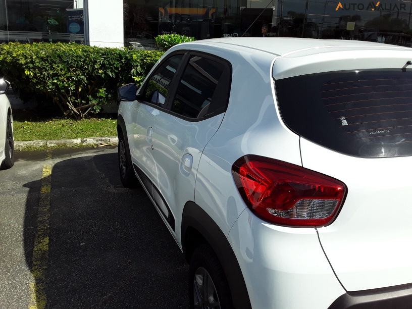 RENAULT KWID 1.0 12V SCE FLEX INTENSE MANUAL