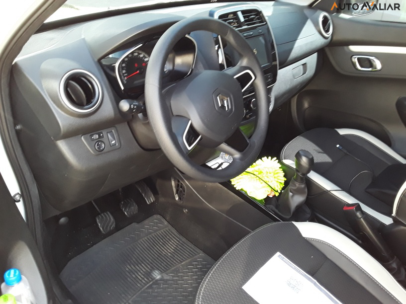 RENAULT KWID 1.0 12V SCE FLEX INTENSE MANUAL