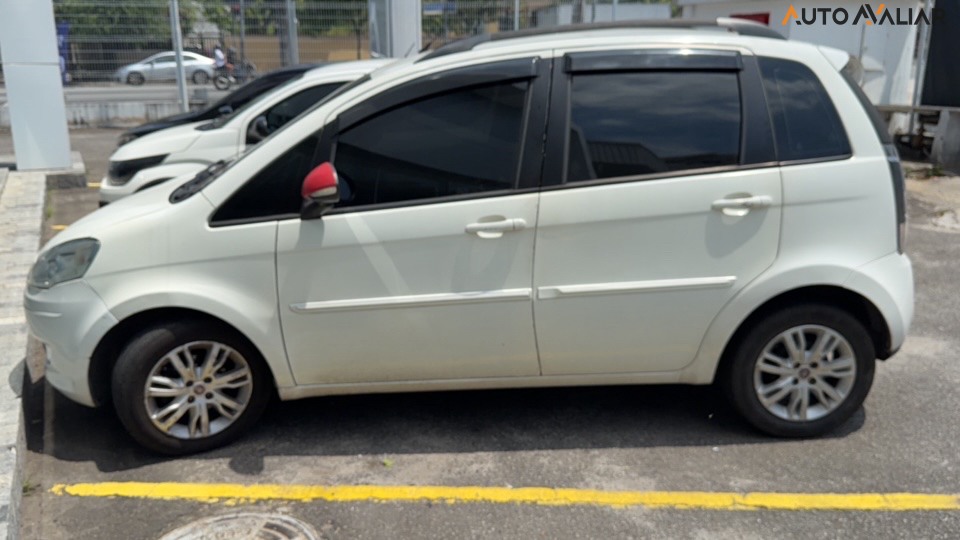 FIAT IDEA 1.4 MPI ATTRACTIVE 8V FLEX 4P MANUAL