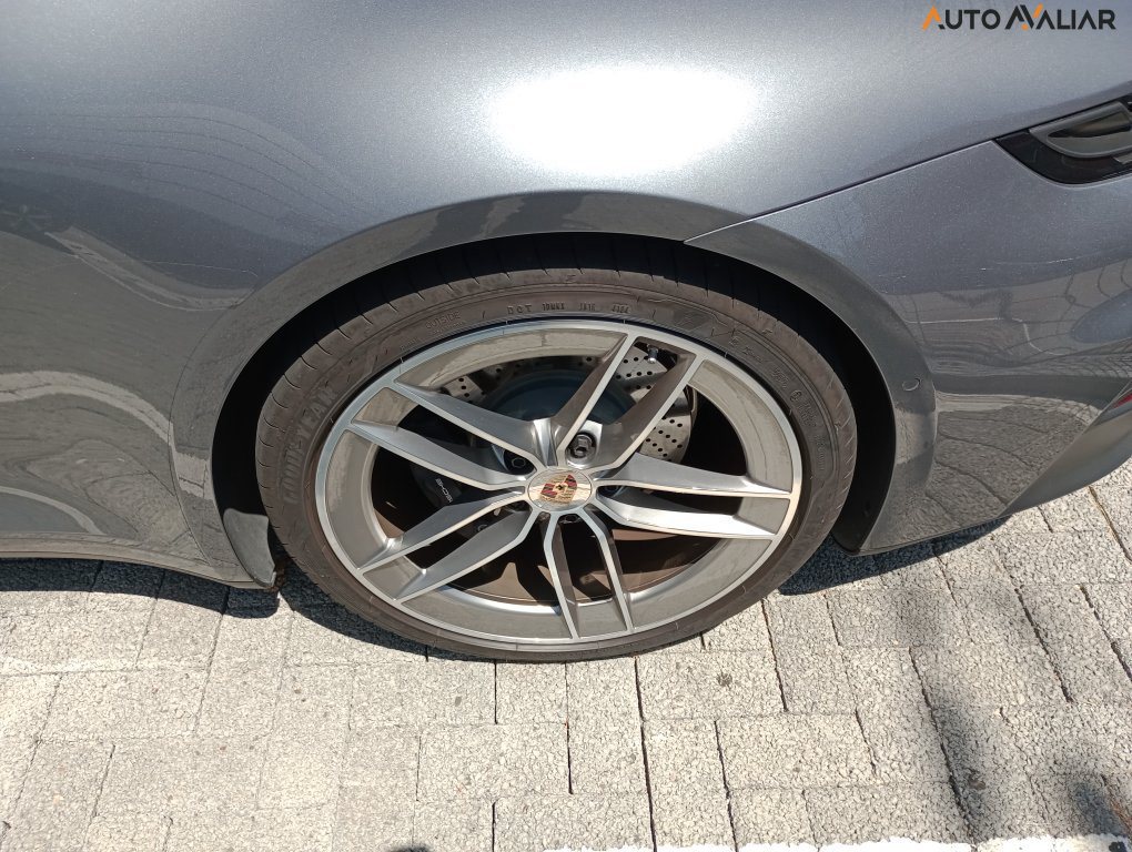 PORSCHE 911 911 CARRERA COUPE 3.0 (991/992)