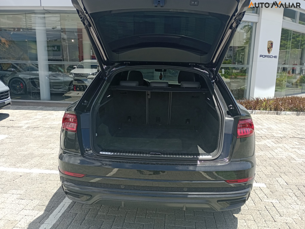 AUDI Q8 3.0 TFSI GASOLINA PERFORMANCE BLACK QUATTRO TIPTRONIC