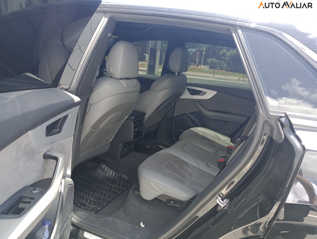 AUDI Q8 3.0 TFSI GASOLINA PERFORMANCE BLACK QUATTRO TIPTRONIC