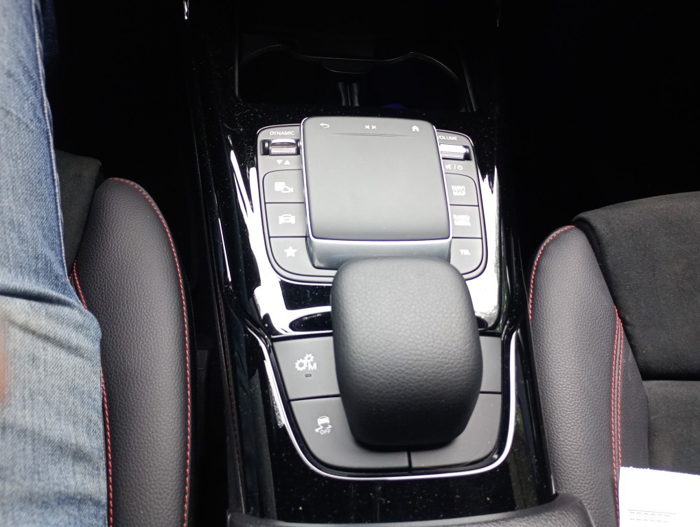 MERCEDES-BENZ CLA 35 AMG 2.0 CGI GASOLINA 4MATIC 7G-DCT