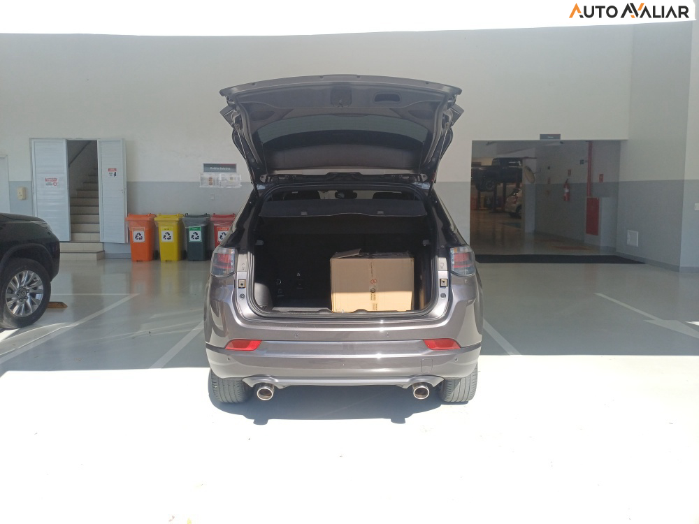 JEEP COMPASS 2.0 HURRICANE 4 TURBO GASOLINA OVERLAND AT9