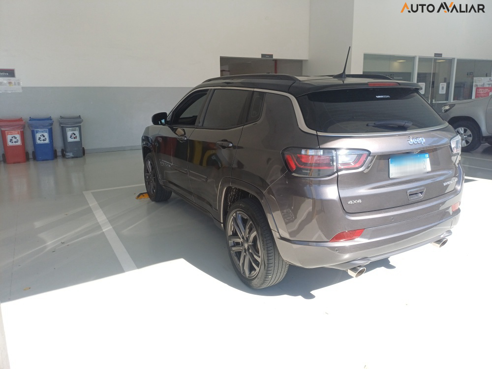 JEEP COMPASS 2.0 HURRICANE 4 TURBO GASOLINA OVERLAND AT9