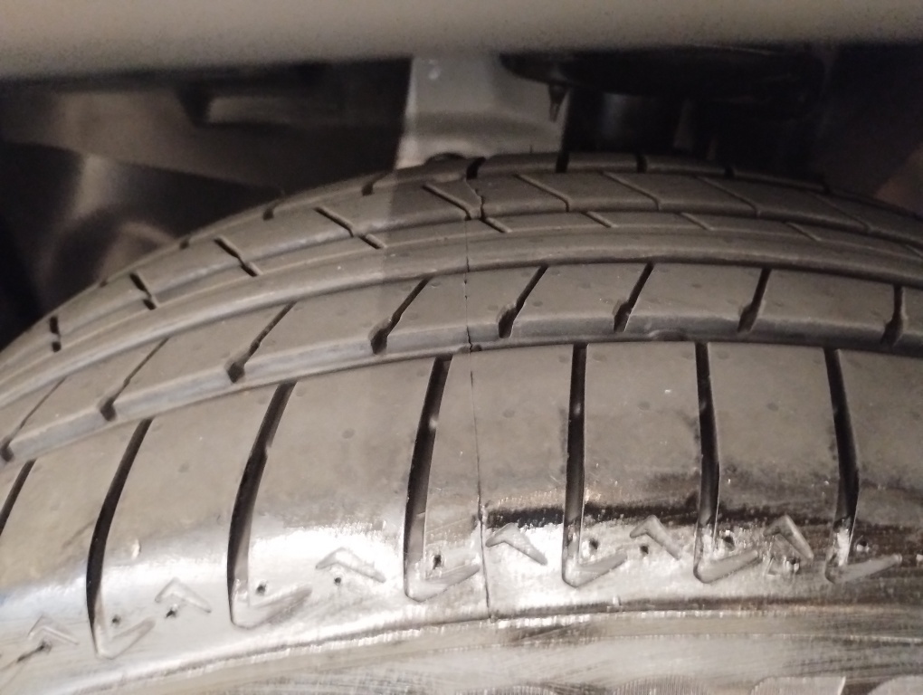 JEEP COMPASS 1.3 T270 TURBO FLEX SPORT AT6