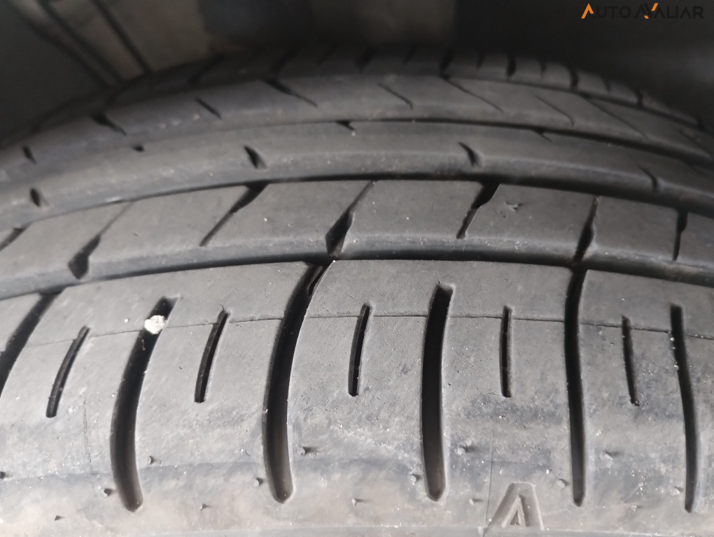 VOLKSWAGEN VIRTUS 1.0 200 TSI HIGHLINE AUTOM&Aacute;TICO