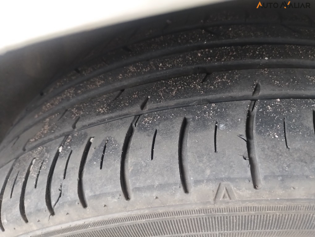 VOLKSWAGEN VIRTUS 1.0 200 TSI HIGHLINE AUTOM&Aacute;TICO