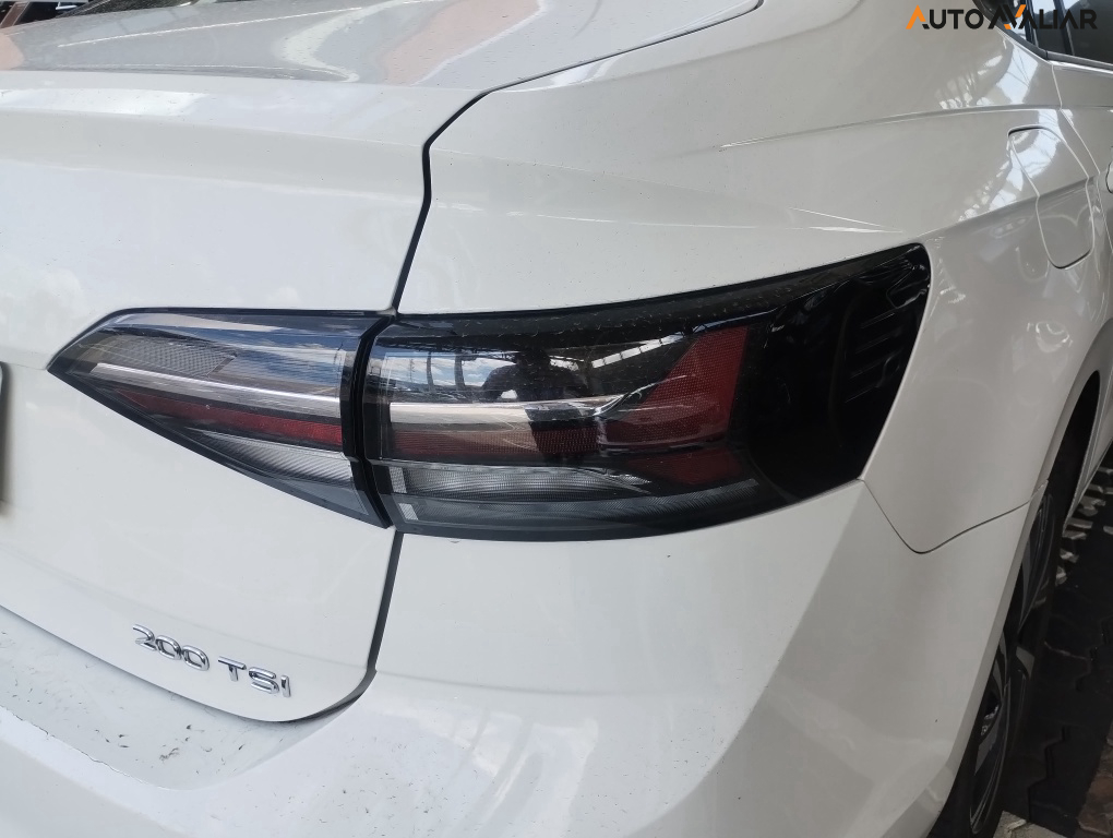 VOLKSWAGEN VIRTUS 1.0 200 TSI HIGHLINE AUTOM&Aacute;TICO