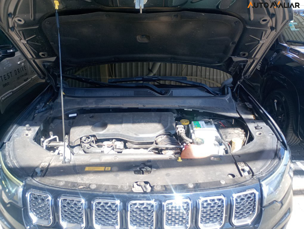 JEEP COMPASS 1.3 T270 TURBO FLEX LONGITUDE AT6