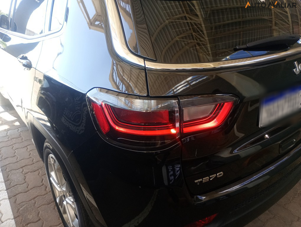 JEEP COMPASS 1.3 T270 TURBO FLEX LONGITUDE AT6