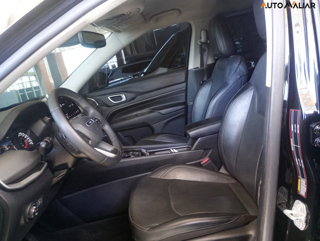 JEEP COMPASS 1.3 T270 TURBO FLEX LONGITUDE AT6