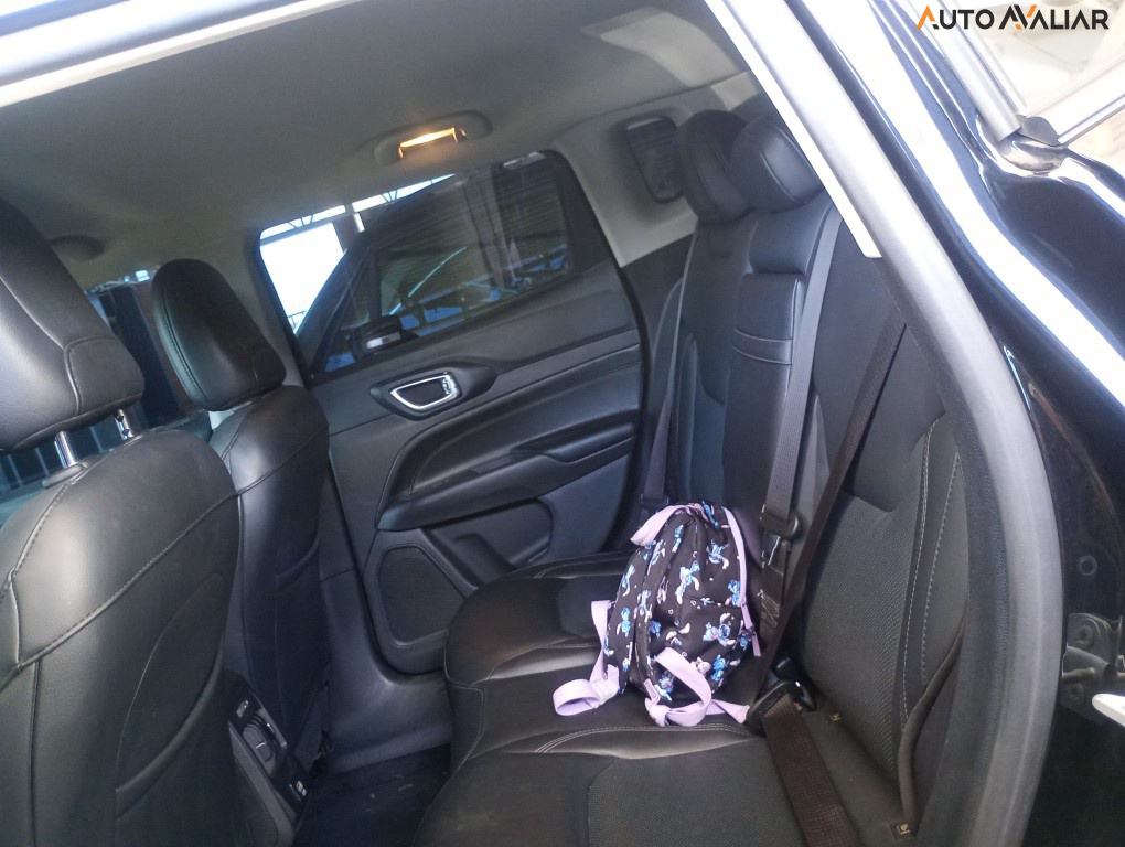 JEEP COMPASS 1.3 T270 TURBO FLEX LONGITUDE AT6