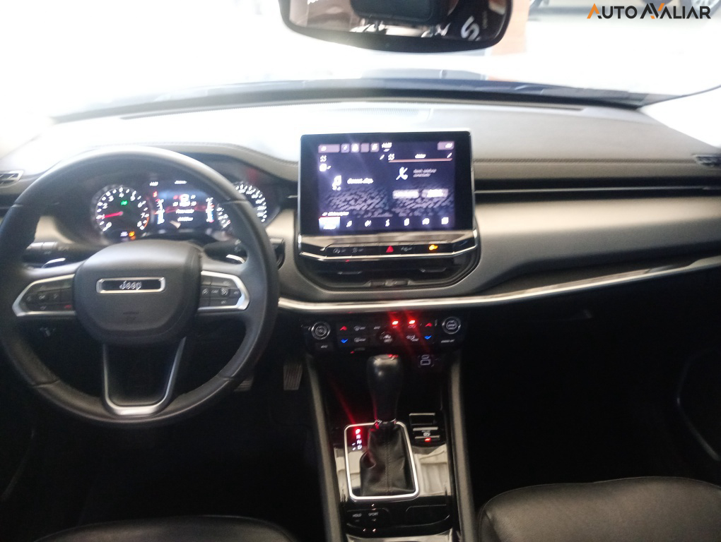 JEEP COMPASS 1.3 T270 TURBO FLEX LONGITUDE AT6