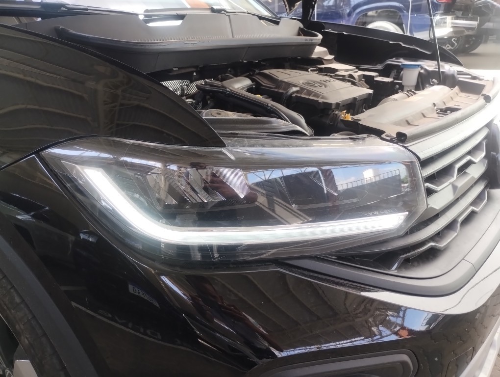 VOLKSWAGEN T-CROSS 1.0 200 TSI TOTAL FLEX AUTOM&Aacute;TICO