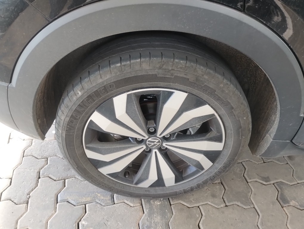 VOLKSWAGEN T-CROSS 1.0 200 TSI TOTAL FLEX AUTOM&Aacute;TICO