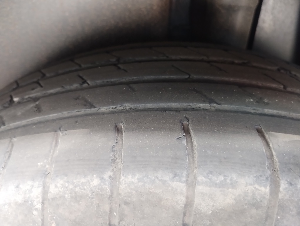 VOLKSWAGEN T-CROSS 1.0 200 TSI TOTAL FLEX AUTOM&Aacute;TICO