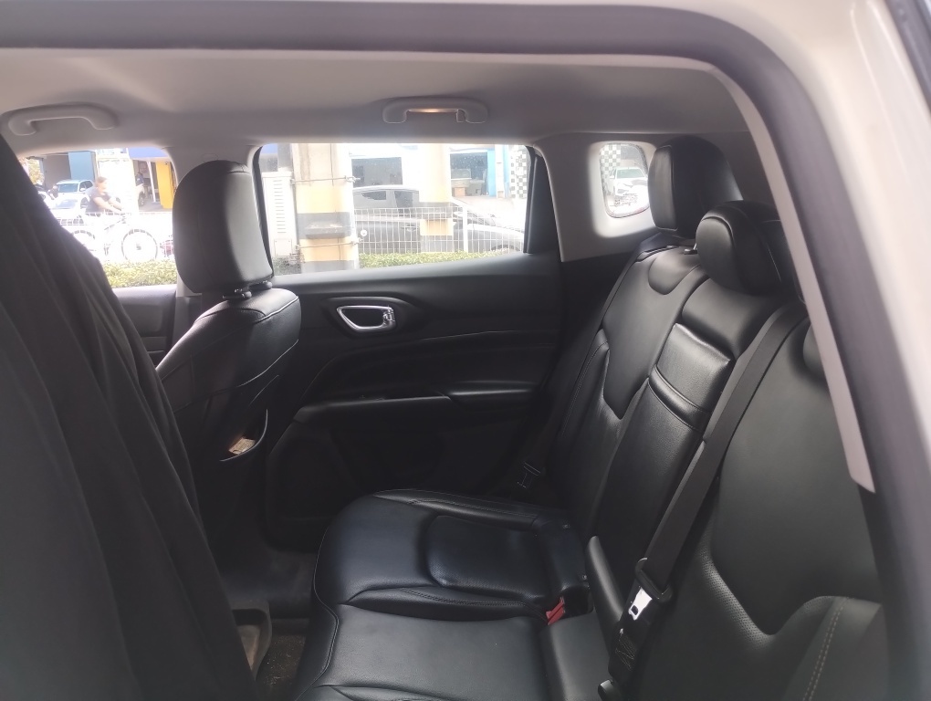 JEEP COMPASS 1.3 T270 TURBO FLEX LONGITUDE AT6