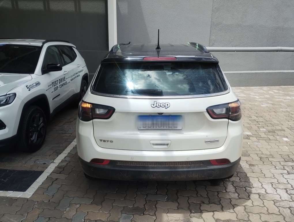 JEEP COMPASS 1.3 T270 TURBO FLEX LONGITUDE AT6