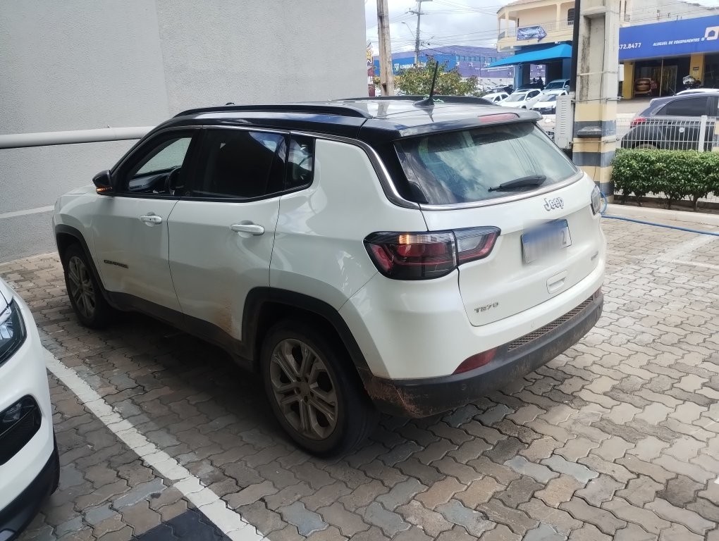 JEEP COMPASS 1.3 T270 TURBO FLEX LONGITUDE AT6